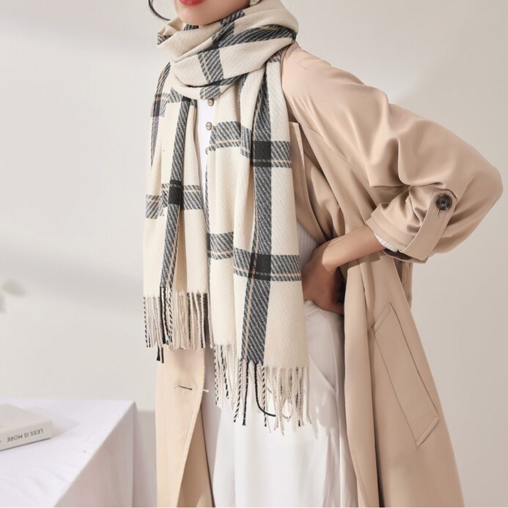 Cozy cashmere feel plaid fringe scarf